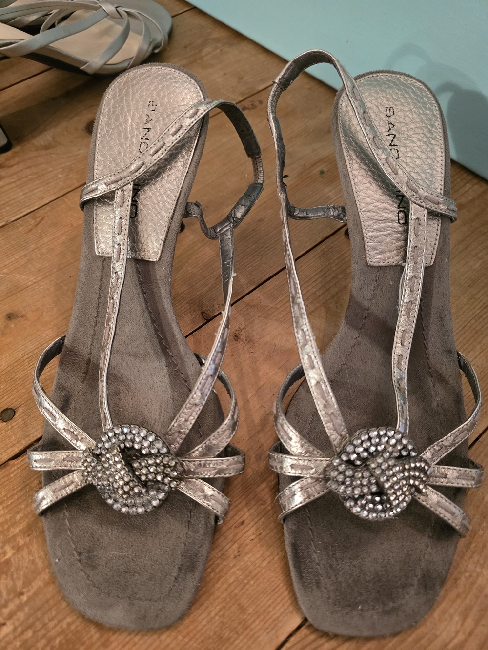 Bandolino Gold With Silver Rhinestone Knot T-Strap Sandals